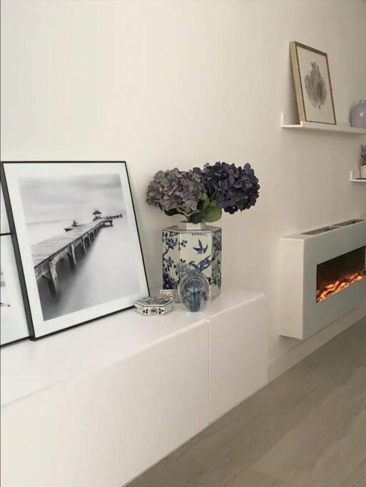 Moderno Apartamento Con Garaje Privado En El Centro De Comarca de Vigo Buitenkant foto